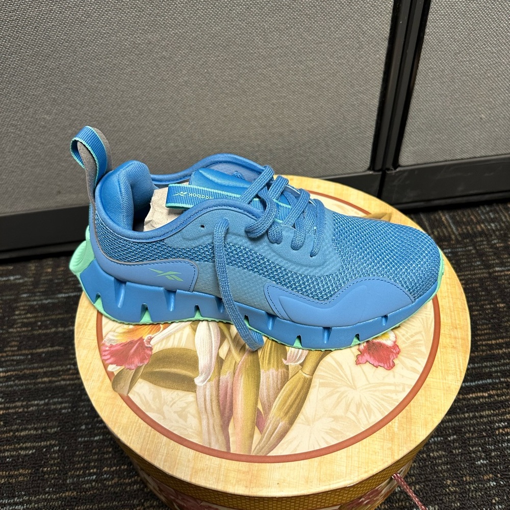 New Women’s Zig Dynamica Reebok Sneakers